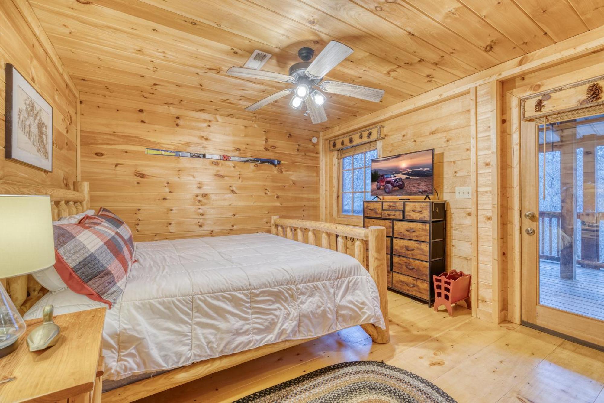 Secluded Sunrise Ridge-10 Min From Blue Ridge, King Beds, Hot Tub, 2 Porches, Fireplace Wood Burning, Mountain View, Cozy Exterior foto